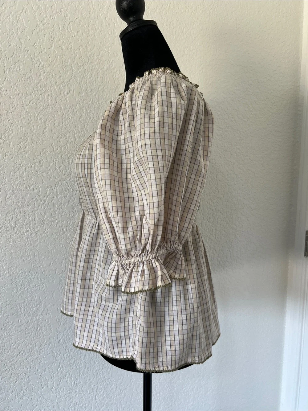 Old Navy smocked neckline